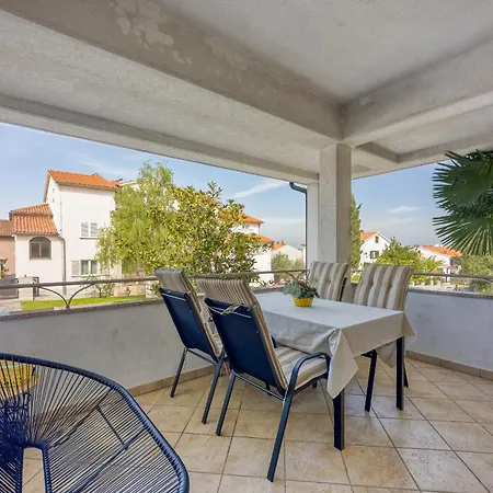 Guest house Casa Mareva 3*