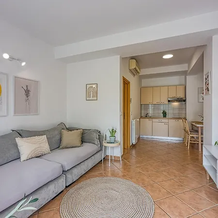 Guest house Casa Mareva 3*