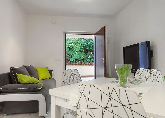 Casa Mareva 게스트하우스