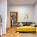 Konukevi Casa Mareva 3*